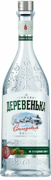 Водка Зимняя деревенька кедровая на солодовом спирте Альфа особая 40% 0,5л